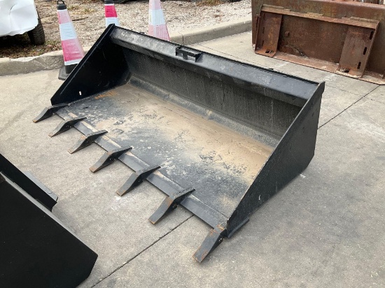 UNUSED BUCKET WITH TEETH ATTACHMENT FOR UNIVERSAL SKID STEER, APPROX 72"