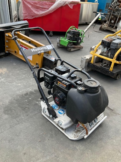 UNUSED MUSTANG LF-88 PLATE COMPACTOR WITH LONCIN 196cc ENGINE, GAS POWERED  