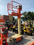 2018 JLG SCISSOR LIFT MODEL 1230ES, ELECTRIC, APPROX MAX PLATFORM HEIGHT 12FT, NON MARKING TIRES,