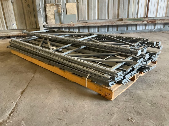 ( 6...) UPRIGHTS & ( 30...) CROSSBEAMS FOR RACKING, CROSSBEAMS APPROX 8FT & UPRIGHTS APPROX 93IN