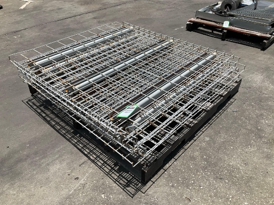 PALLET OF WIRE GRATES FOR PALLET RACKING