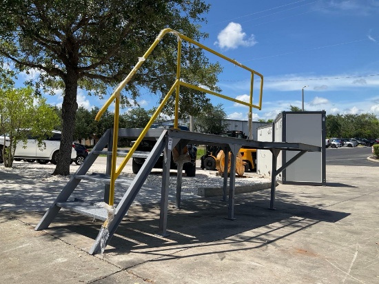RAISED WALKWAY PLATFORM