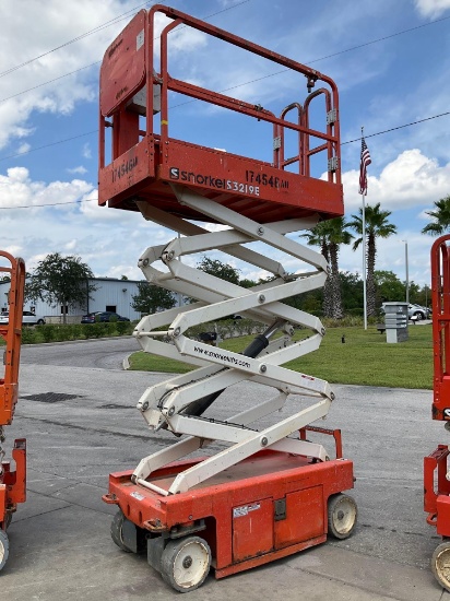 2016 SNORKEL SCISSOR LIFT MODEL S3219E ANSI , ELECTRIC, APPROX MAX PLATFORM HEIGHT 19FT, NON MARK...