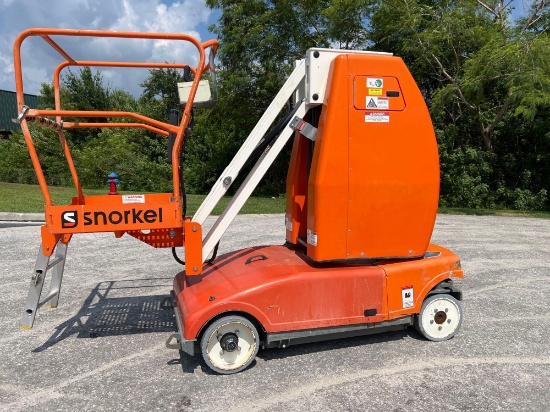 SNORKEL BOOM LIFT MODEL MB26J, ELECTRIC, LOW HOURS (26HRS SHOWING) PLATFORM HEIGHT 26FT