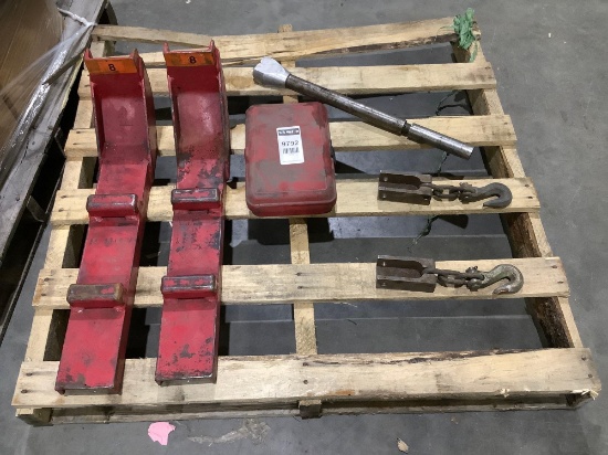 RESCUE TOOLS W/...AMKUS RESCUE SYSTEM POWER UNIT MODEL B 104 XL WITH BRIGGS & STRATTON MOTOR