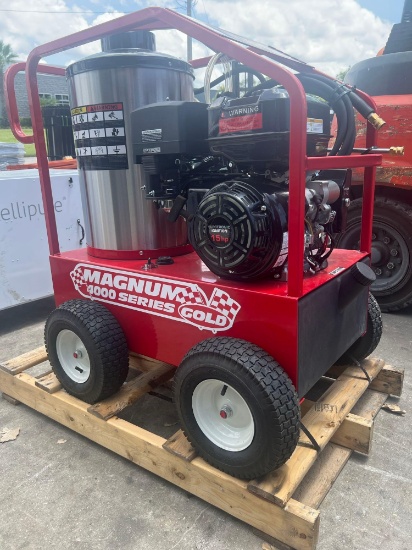 UNUSED 2024 MAGNUM 4000 SERIES GOLD HOT WATER PRESSURE WASHER,DIESEL GAS POWER, ELECTRIC START,