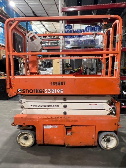 2016 SNORKEL SCISSOR LIFT MODEL S3219E ANSI , ELECTRIC, APPROX MAX PLATFORM HEIGHT 19FT, NON MARK...