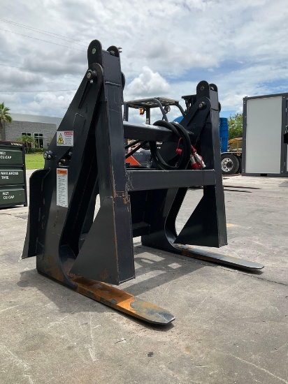 UNUSED 2023 LANDHONOR...LOG GRAPPLE ATTACHMENT MODEL LG-13-33D
