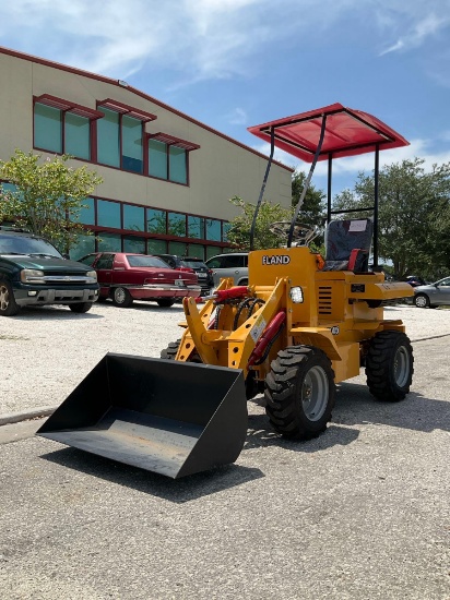 2024 FLAND FL45 WHEEL LOADER, GAS POWERED, BUCKET APPROX 40in W, RUNS & OPERATES...