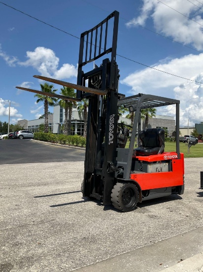 TOYOTA FORKLIFT MODEL 5FBE15, ELECTRIC, APPROX MAX CAPACITY 2800, MAX HEIGHT 107IN, TILT, SIDE SH...