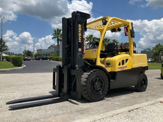 2014 HYSTER FORKLIFT MODEL H110FT, LP POWERED, APPROX MAX CAPACITY 11,000LBS, MAX HEIGHT 163IN, T...