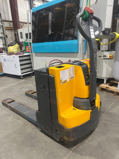 JUNGHEINRICH EJE120 ELECTRIC PALLET JACK, RUNS & OPERATES