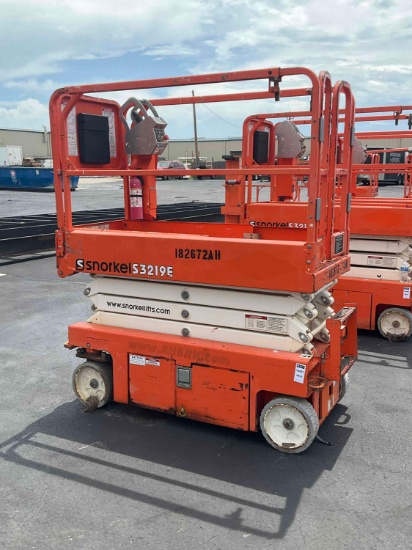 2016 SNORKEL SCISSOR LIFT MODEL S3219E ANSI , ELECTRIC, APPROX MAX PLATFORM HEIGHT 19FT, NON MARK...
