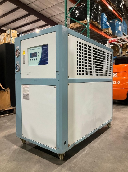 UNUSED 2021 INDUSTRIAL AIR COOLED WATER CHILLER MODEL LC-05A, PHASE 3, 220V, APPROX 4.51KW