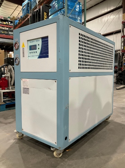 UNUSED 2021 INDUSTRIAL AIR COOLED WATER CHILLER MODEL LC-05A, PHASE 3, 220V, APPROX 4.51KW