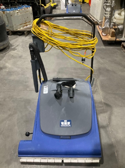 WINDSOR COMMERCIAL VACUUM W/ ATTACHMENTS