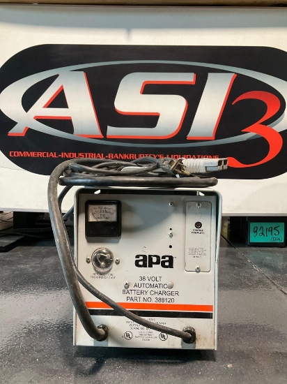 APA 15765 36V AUTOMATIC BATTERY CHARGER, WORKS