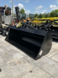 ( 1 ) UNUSED 2024 TITLING BUCKET ATTACHMENT FOR EXCAVATOR, APPROX 40in