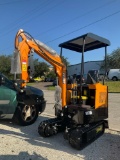 UNUSED 2024 VICSEC MINI CRAWLER EXCAVATOR MODEL VC15, GAS POWERED,RUBBER TRACKS, BUCKET WITH TEET...