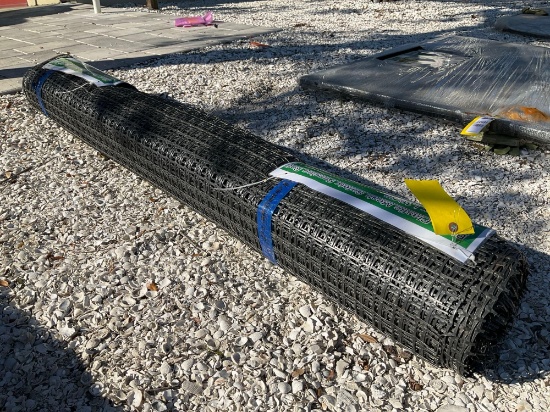 UNUSED PLASTIC MESH SAFETY FENCING ROLL, APPROX 5.9FT W x 164FT L