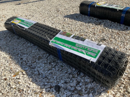 UNUSED PLASTIC MESH SAFETY FENCING ROLL, APPROX 4.9FT W x 164FT L