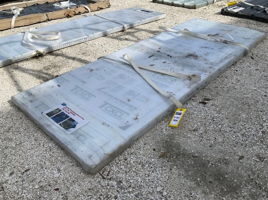 UNUSED MULTIWALL POLYCARBONATE PANEL IN CLEAR, APPROX 35in X 8FT , APPROX 10 PANELS