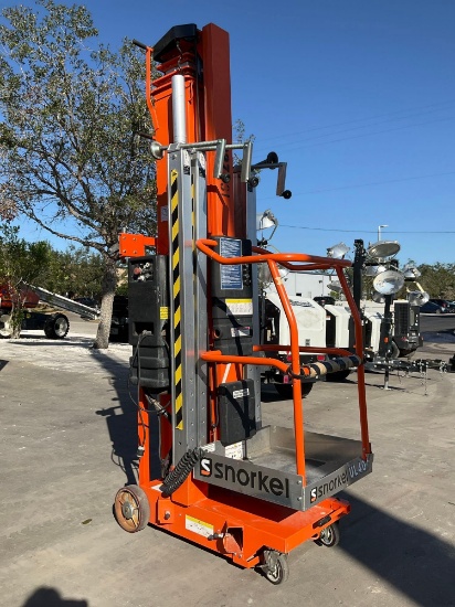 2019 SNORKEL MANUALLY PROPELLED PUSH AROUND MAST LIFT MODEL UL40AC , ELECTRIC, APPROX MAX PLATFOR...