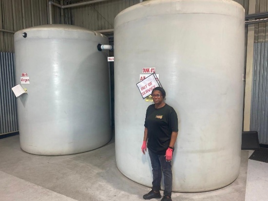 ( 2 ) 3000 GALLON HEAVY WALL POLY TANKS, APPROX 8FT DIA, APPROX 9FT.10IN TALL, SIDE INLETS 2in & ...