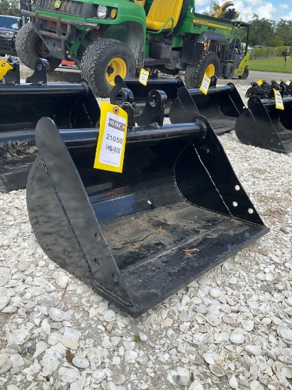 ( 1 ) UNUSED BUCKET ATTACHMENT FOR MINI EXCAVATOR