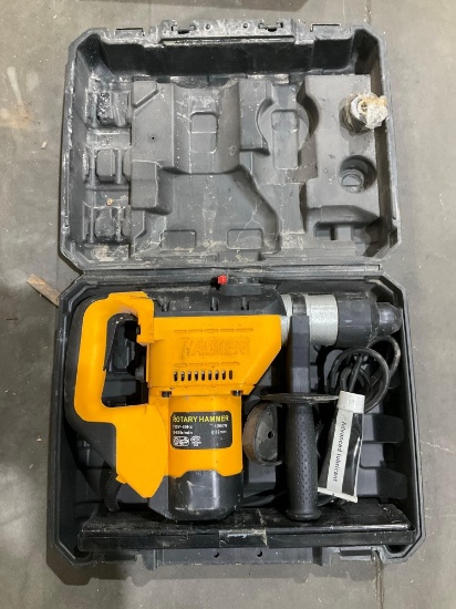 UNUSED HUSKIE 11218 CORDED ROTARY HAMMER 32MM, WITH HANDLE, ASST DRILL BITS, GREASE FOR DRILL BITS,
