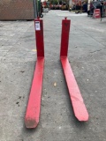 UNUSED FORK ATTACHMENT, APPROX 42inLONG, APPROX CLASS 2 FORKS