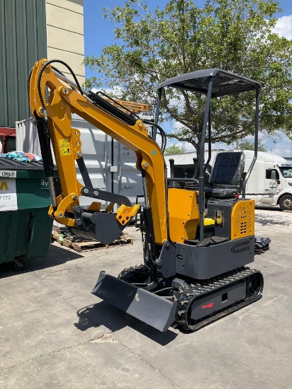 UNUSED 2025 LANDHEROCRAWLER EXCAVATOR MODEL LDH-KN16, GAS POWERED,RUBBER TRACKS, BUCKET WITH TEETH