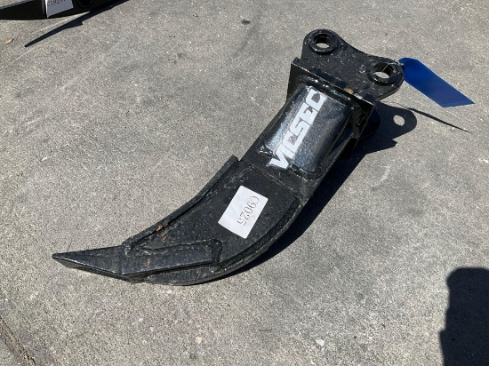 ( 1 ) UNUSED 2025 VICSEC RIPPER ATTACHMENT FOR EXCAVATOR, FITS 1-3TON EXCAVATOR