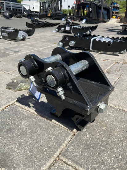 ( 1 ) UNUSED 2025 VICSECQUICK COUPLER ATTACHMENT FOR EXCAVATOR, FITS 1-2TON EXCAVATOR