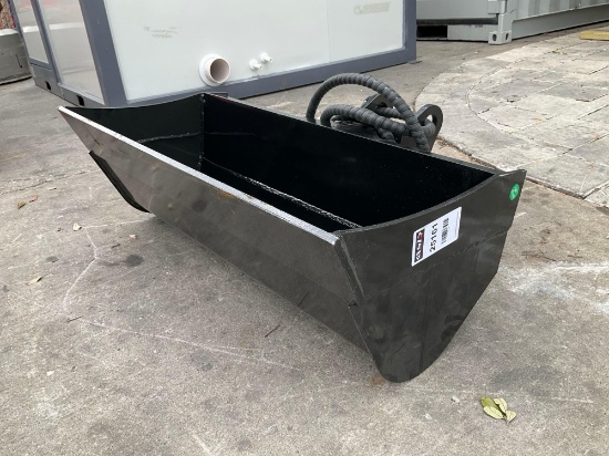 ( 1 ) UNUSED 2025 GIYI 3T HYDRAULIC TILT BUCKET ATTACHMENT FOR EXCAVATOR, APPROX 32in, FITS CAT 3...