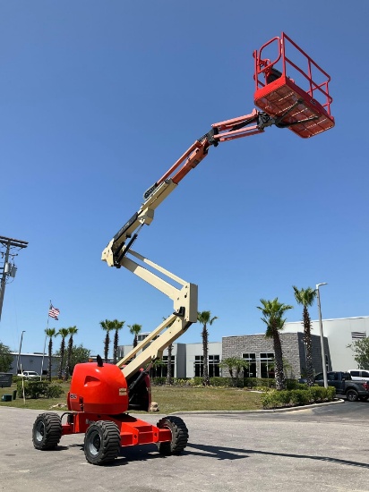 2015 JLG ARTICULATING BOOM LIFT MODEL 450AJ DIESEL; MAX PLATFORM HEIGHT 45 FT RUNS & OPERATES