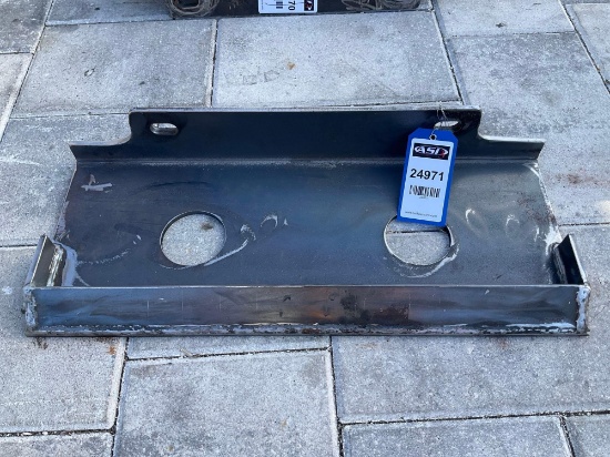 UNUSED 2025 MOUNTING PLATE FOR DINGO SKID STEER, APPROX 24in W