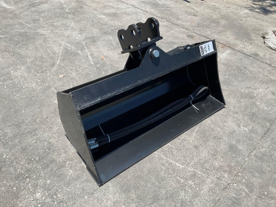 ( 1 ) 2025 UNUSED VICSEC TITLING BUCKET ATTACHMENT FOR EXCAVATOR, APPROX 32in, FITS 1-3TON EXCAVA...