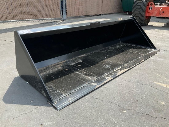UNUSED 78IN SWICT BUCKET ATTACHMENT FOR UNIVERSAL SKID STEER