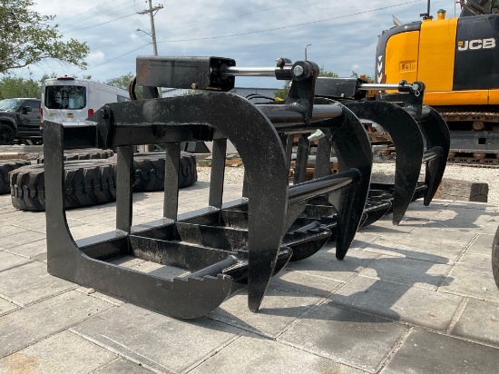 UNUSED 72IN WILDKAT ROOT GRAPPLEATTACHMENT FOR UNIVERSAL SKID STEER
