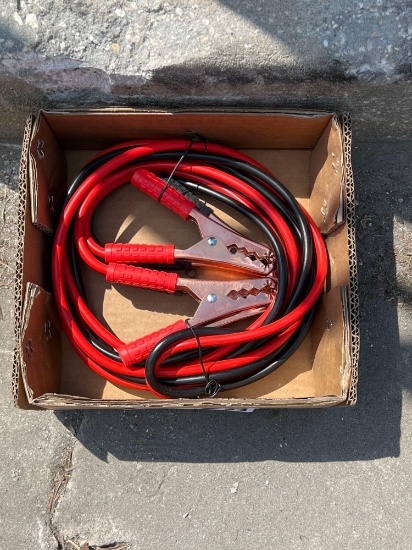 UNUSED HEAVY DUTY BOOSTER CABLES