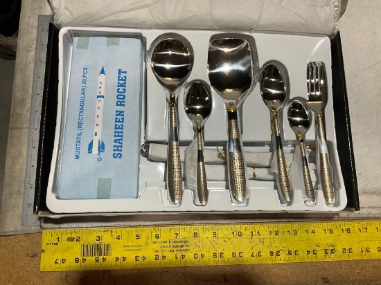 UNUSED SILVER PLATED CUTLERY SET, FORKS, SPOONS AND STAND