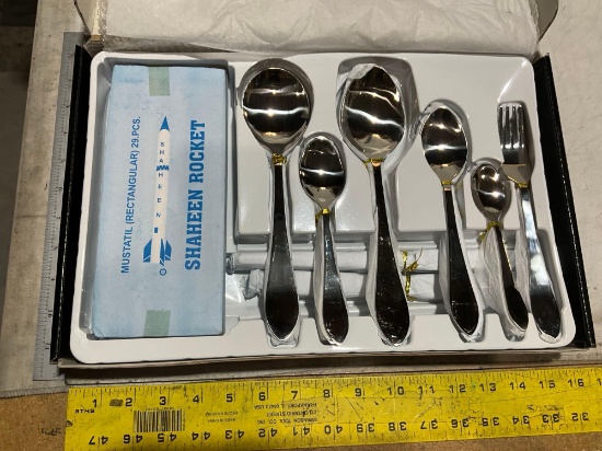 UNUSED SILVER PLATED CUTLERY SET, FORKS, SPOONS AND STAND