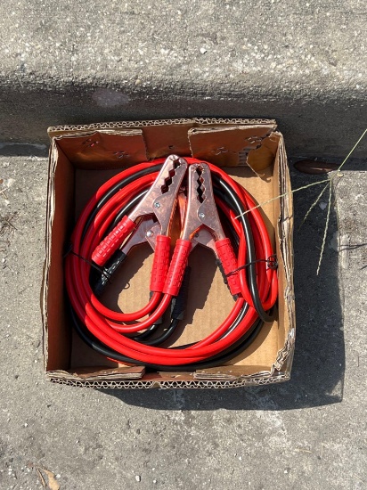 UNUSED HEAVY DUTY BOOSTER CABLES