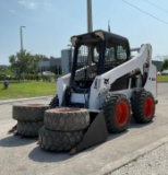 2018 BOBCAT COMPACT SKID STEER LOADER MODEL S570, DIESEL, BUCKET W/TEETH , ( 4 ) EXTRA TIRES INCL...