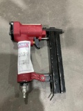 CENTRAL PNEUMATIC #42528 AIR BRAD NAILER, USES 18GA, 3.8in TO1 3/6in BRADS