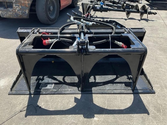 UNUSED 2025 GIYI PLATE GRABBER ATTACHMENT MODEL GY X -PG44C FOR MINI SKID STEER, APPROX 44in W