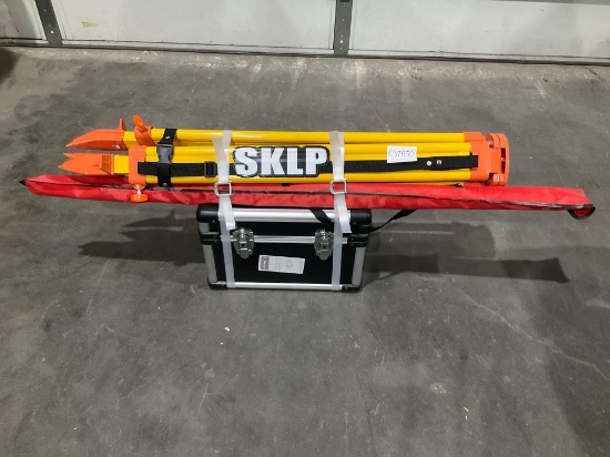 UNUSED 2025 SELF-LEVELING ROTARY LASER IN CARRYING CASE , OPERATING MANUAL / MEASURING STICK & ST...