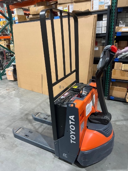 2024 TOYOTA PALLET JACK MODEL 8HBW23, RUNS AND OPERATES
