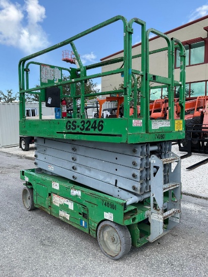 2014GENIE SCISSOR LIFT MODEL GS-3246, ELECTRIC; LOW HRS SHOWING, APPROX MAX PLATFORM HEIGHT 32 FT,